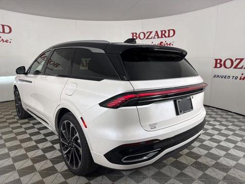 2025 Lincoln Nautilus Black Label