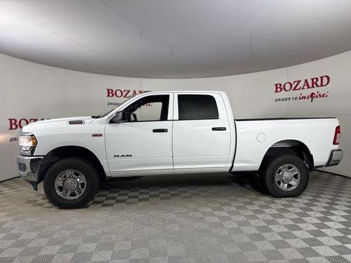 2022 RAM 2500 Tradesman Crew Cab 4x4 6'4' Box
