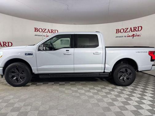 2025 Ford F-150 Lightning Flash