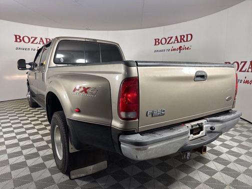 2004 Ford F-350 Lariat