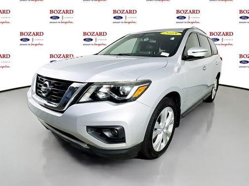 2018 Nissan Pathfinder SL