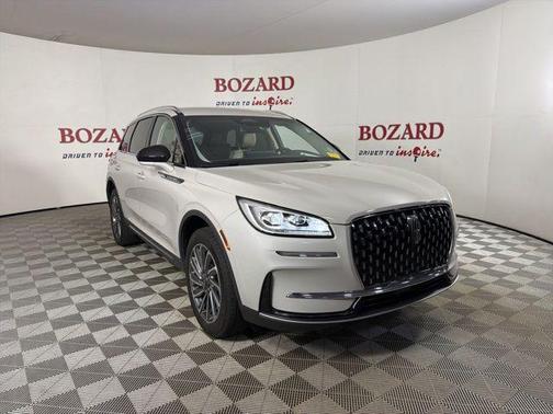 Ceramic Pearl Metallic Tinted Clearcoat 2023 Lincoln Corsair Reserve