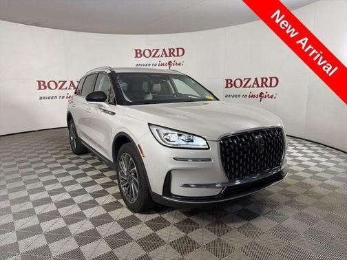 Ceramic Pearl Metallic Tinted Clearcoat 2023 Lincoln Corsair Reserve