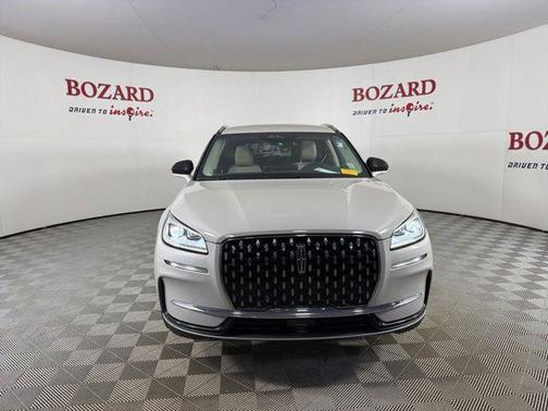 Ceramic Pearl Metallic Tinted Clearcoat 2023 Lincoln Corsair Reserve