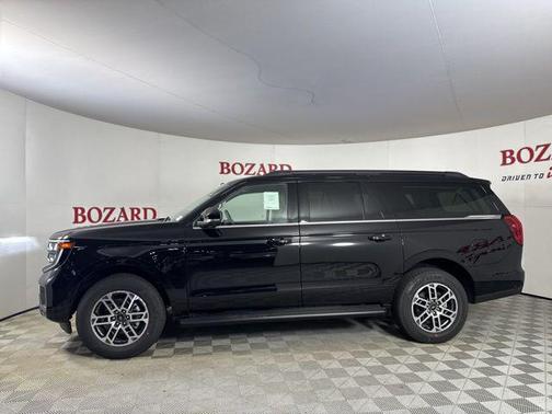 2025 Ford Expedition Max Active 4x2