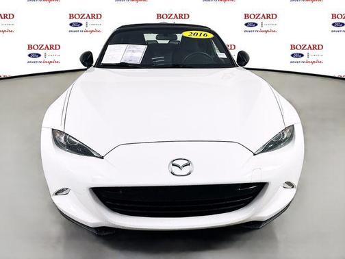 2016 Mazda MX-5 Miata Sport