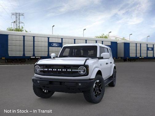 Oxford White 2026 Ford Bronco Outer Banks