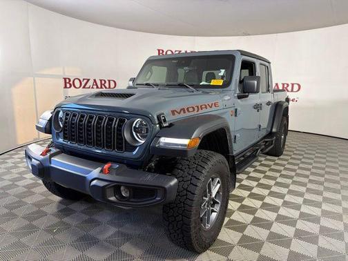 Anvil Clearcoat 2025 Jeep Gladiator Mojave 4x4