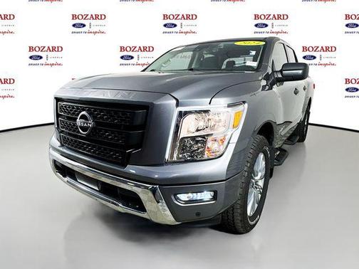 2024 Nissan Titan SV