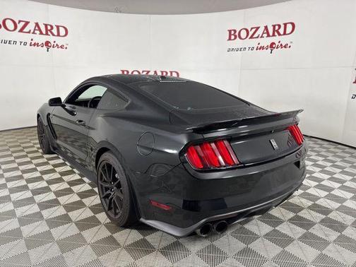 2016 Ford Shelby GT350 Base