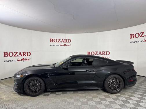 2016 Ford Shelby GT350 Base