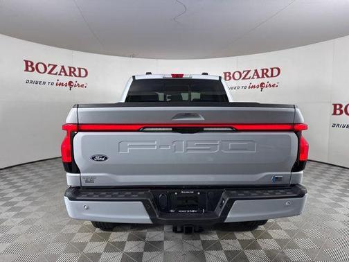 2025 Ford F-150 Lightning LARIAT