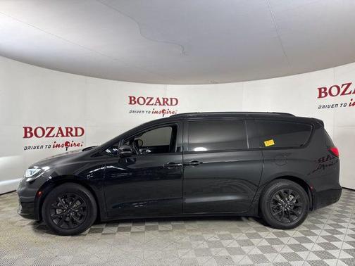 2021 Chrysler Pacifica Touring