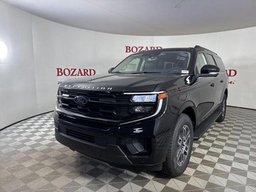 2025 Ford Expedition Max Active 4x2