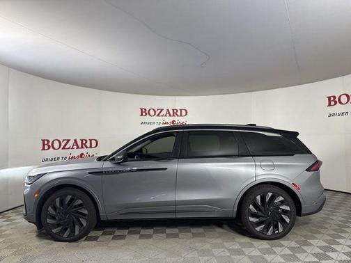 2024 Lincoln Nautilus Black Label