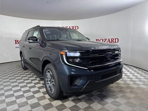 2025 Ford Expedition Max Active 4x2