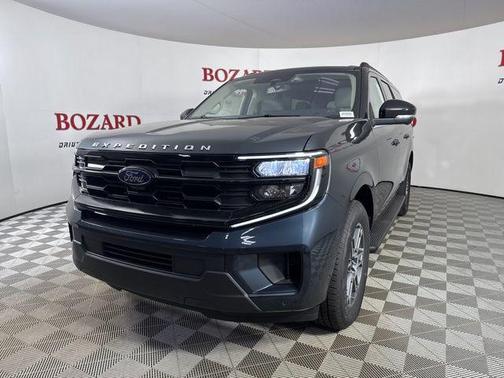 2025 Ford Expedition Max Active 4x2