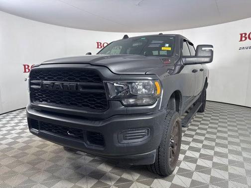 2024 RAM 2500 Tradesman Crew Cab 4x4 6'4' Box