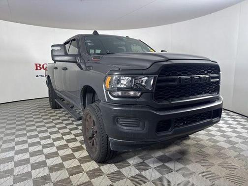 2024 RAM 2500 Tradesman Crew Cab 4x4 6'4' Box