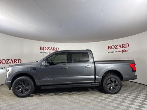 2025 Ford F-150 Lightning Flash