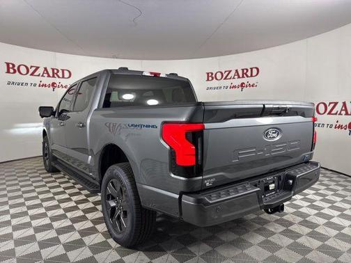 2025 Ford F-150 Lightning Flash