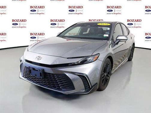 Heavy Metal 2025 Toyota Camry SE
