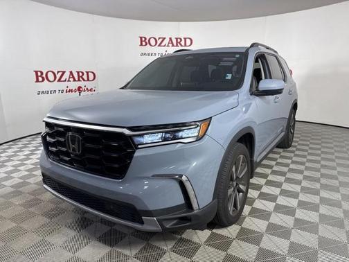 2023 Honda Pilot AWD Elite