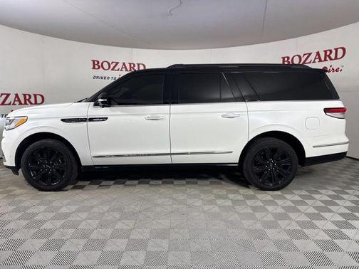 2023 Lincoln Navigator Black Label