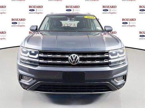Platinum Gray Metallic 2019 Volkswagen Atlas 3.6L SEL