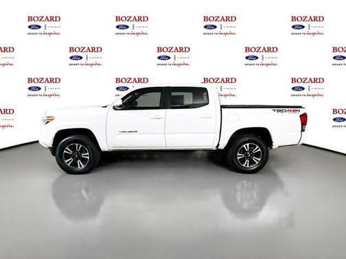 2016 Toyota Tacoma SR