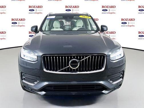 2021 Volvo XC90 T6 Momentum