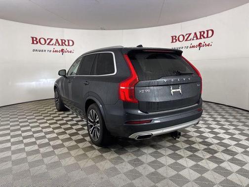 2021 Volvo XC90 T6 Momentum
