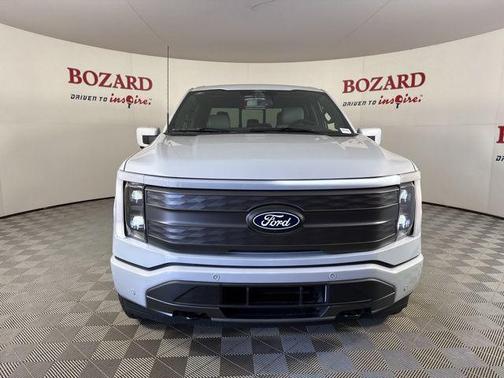 2025 Ford F-150 Lightning LARIAT