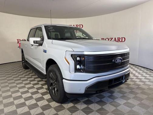 2025 Ford F-150 Lightning LARIAT