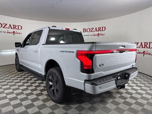 2025 Ford F-150 Lightning LARIAT