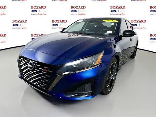 2024 Nissan Altima SR FWD