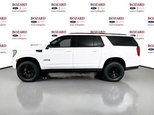 2022 GMC Yukon XL 4WD AT4