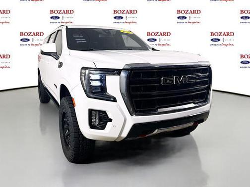 2022 GMC Yukon XL 4WD AT4