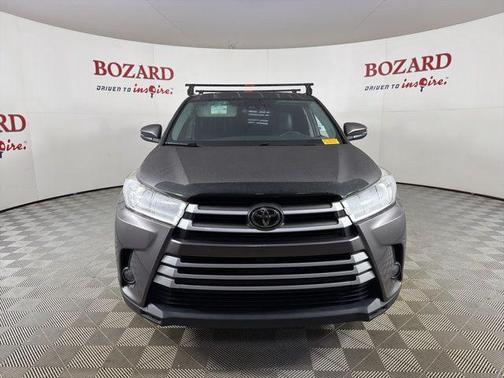 Predawn Gray Mica 2019 Toyota Highlander LE I4