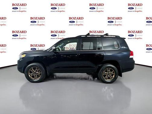 2020 Toyota Land Cruiser Base