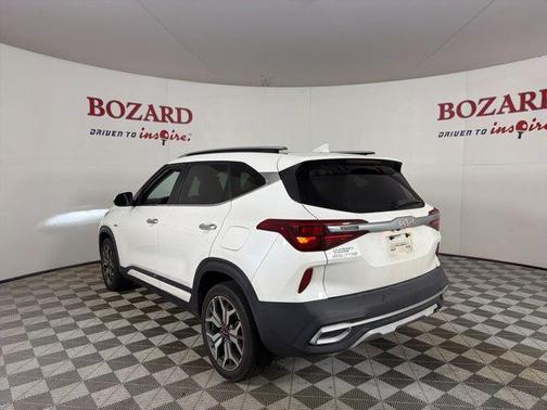 Snow White Pearl 2023 Kia Seltos SX Turbo