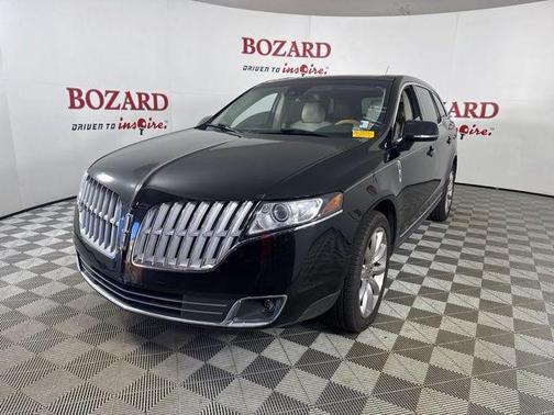 2011 Lincoln MKT Base