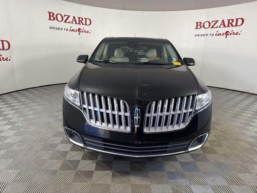 2011 Lincoln MKT Base