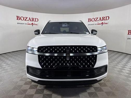 2025 Lincoln Navigator Black Label