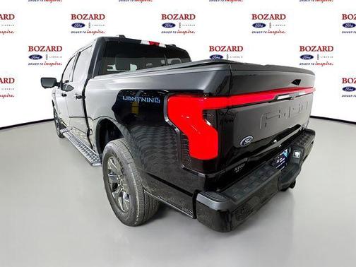 2023 Ford F-150 Lightning LARIAT