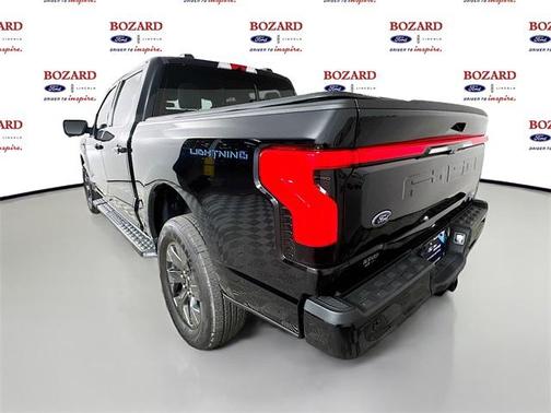 2023 Ford F-150 Lightning LARIAT