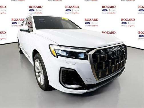 2025 Audi Q7 55 Premium Plus