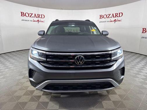 2023 Volkswagen Atlas 3.6L SE w/Technology