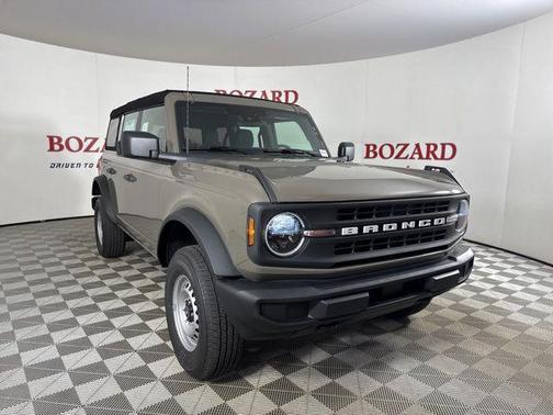 2025 Ford Bronco Base