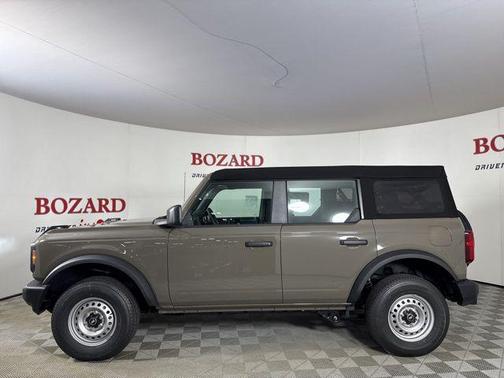 2025 Ford Bronco Base